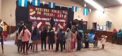 赞助本地开学季庆；疃